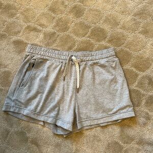 Vuori gray XS shorts